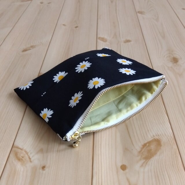 大きめポケットティッシュケース付きポーチ フラット 16cm 内ポケット