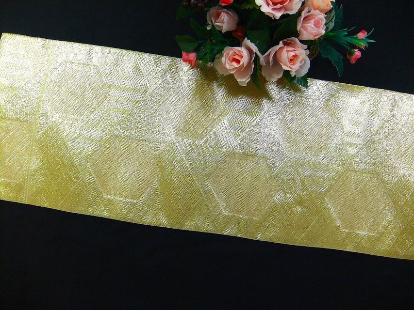 16)2363】30.5×100cm/テーブルセンター・敷物/佐賀錦・帯リメイク/日本