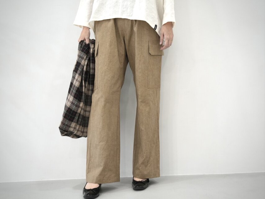 大人のための軽いカーゴパンツ｜綿麻ウェザークロス｜カーキベージュ 　No.364