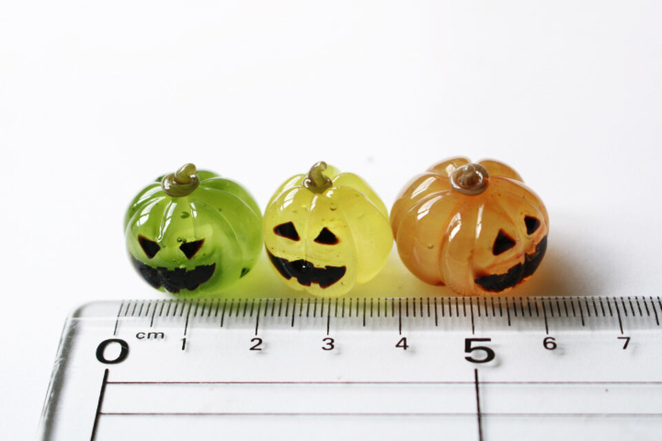 ガラスのハロウィン ミニチュアジャックオランタン（半透明） | iichi