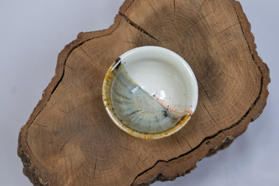 黄金窯変25 お酒がすすむ掛け分けぐい呑み