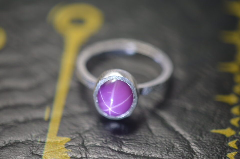 リング　シルバー925　シンセティックスタールビー　3.80ct