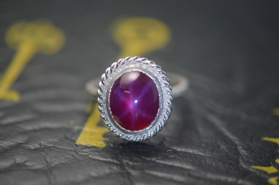 ロープ　リング　シルバー925　シンセティックスタールビー　5.52ct