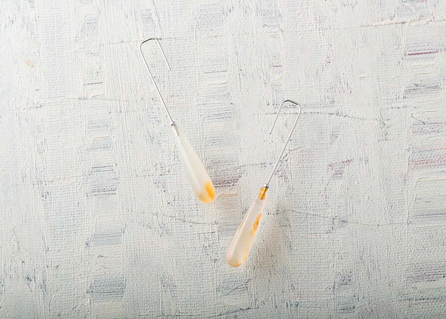 Crochet(クロシェ）金魚のようなカーネリアン　ロジウムコーティング