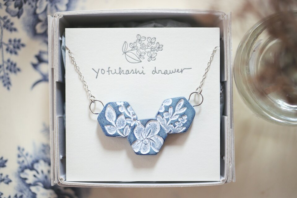 : : : 陶土の草花ネックレス : : : 1379