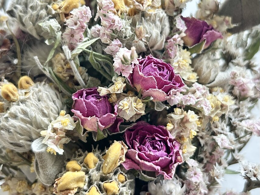 セージとミニ薔薇のスワッグ・ブーケ | iichi 日々の暮らしを心地よく