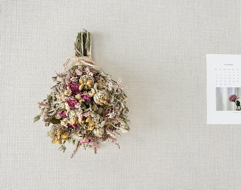 セージとミニ薔薇のスワッグ・ブーケ | iichi 日々の暮らしを心地よく