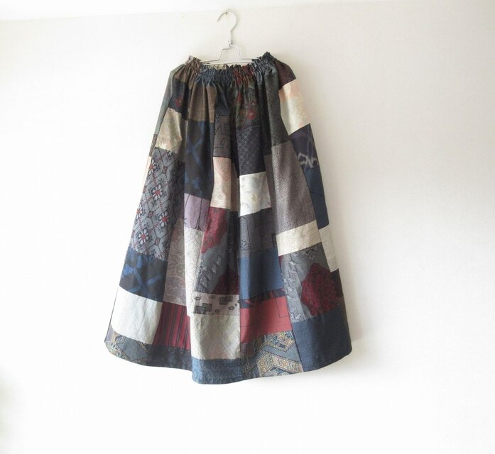 ☆大島紬着物ロングスカート☆６１枚パッチワーク♪/31ks048