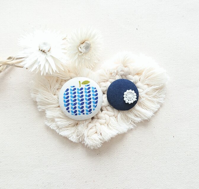 ★くるみボタンブローチ★