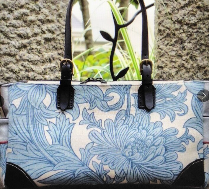 モリス《クリサンティマムトワレ》旅行カバン ウィリアムモリス川島