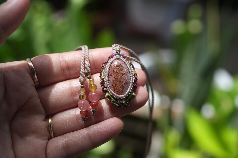 キノコの森☆カンテラオパール マクラメネックレス2112 | iichi 日々の