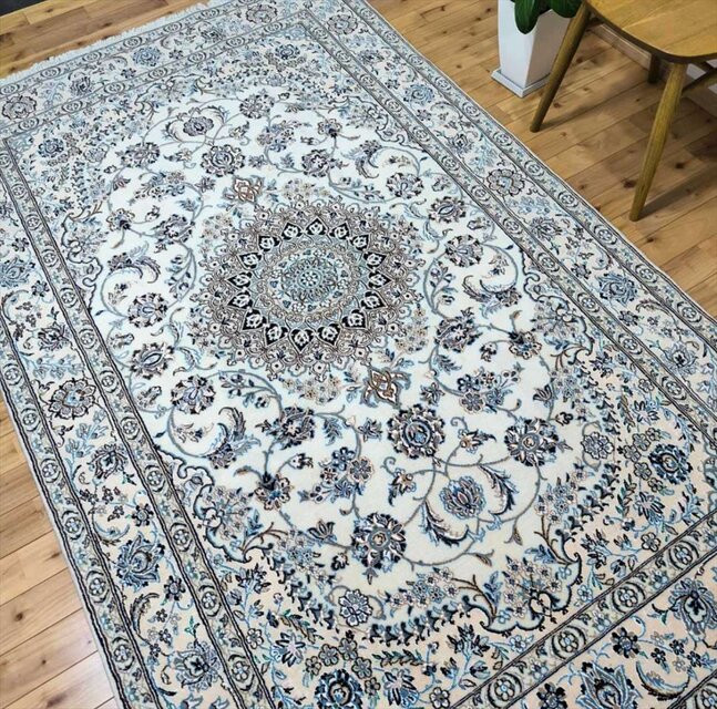 ペルシャ絨毯ナイン産 9Laノーラ 5大産地 ラグ 246x150