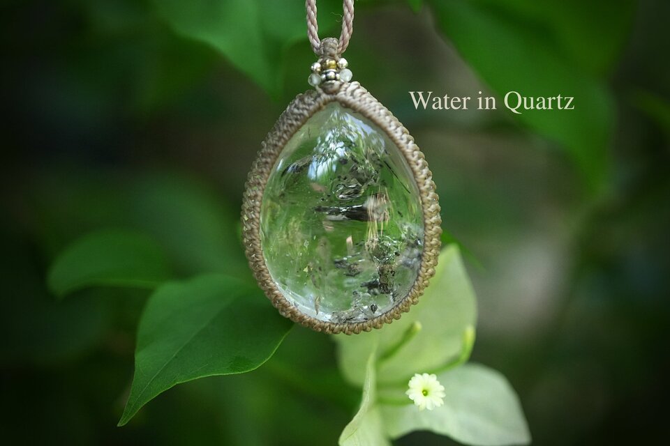 大粒☆古代の水☆スティルバイト水晶 マクラメネックレス2099