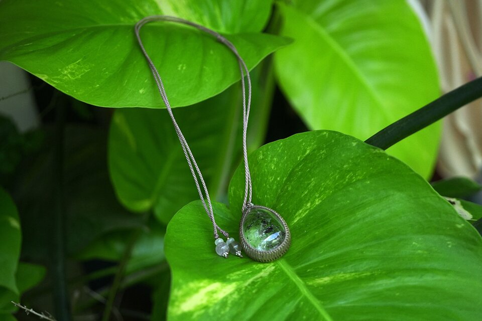 大粒☆古代の水☆スティルバイト水晶 マクラメネックレス2099 | iichi