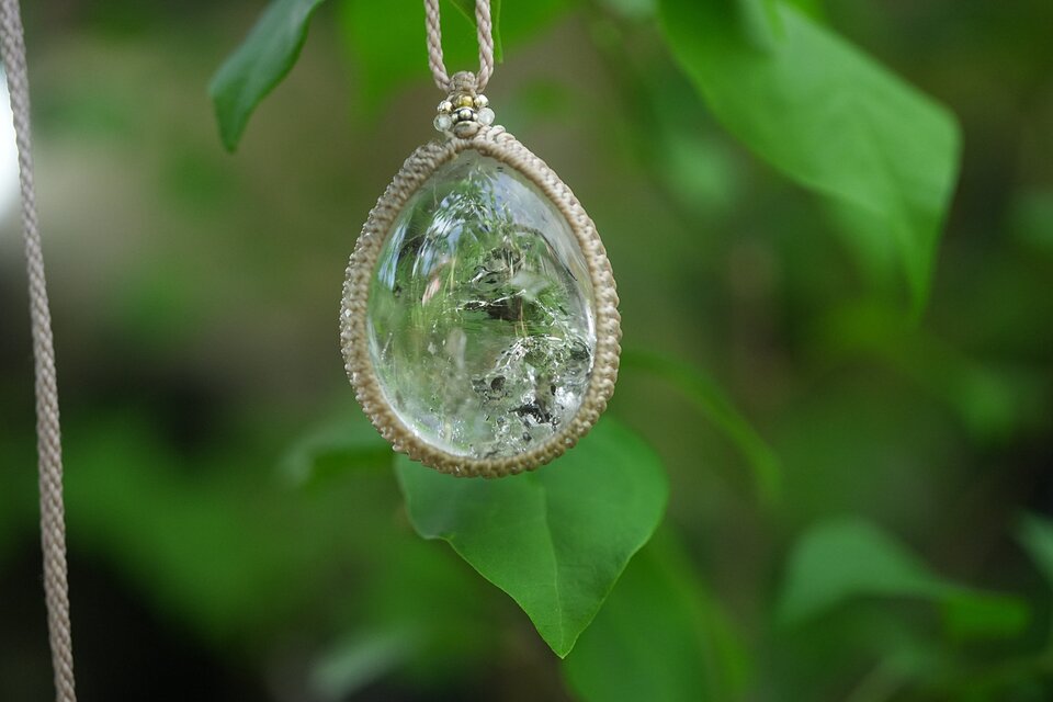 大粒☆古代の水☆スティルバイト水晶 マクラメネックレス2099