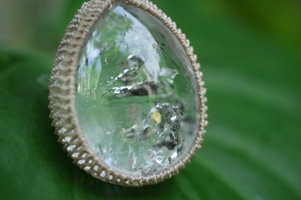 大粒☆古代の水☆スティルバイト水晶 マクラメネックレス2099 | iichi