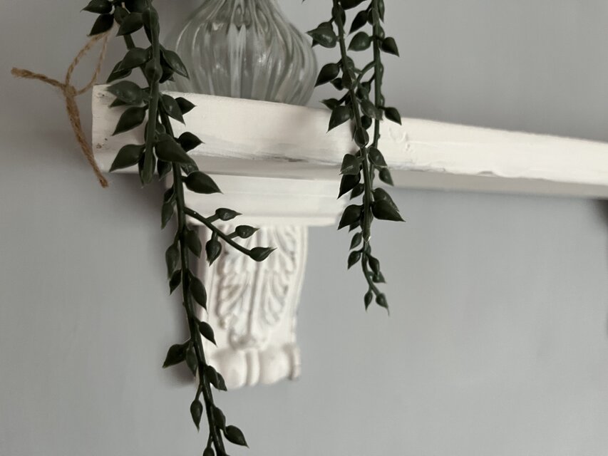 アンティーク・ヴィンテージ調　シャビー　ウォールシェルフ ウォールシェルフ 飾り棚 壁掛けラック フレンチレトロ