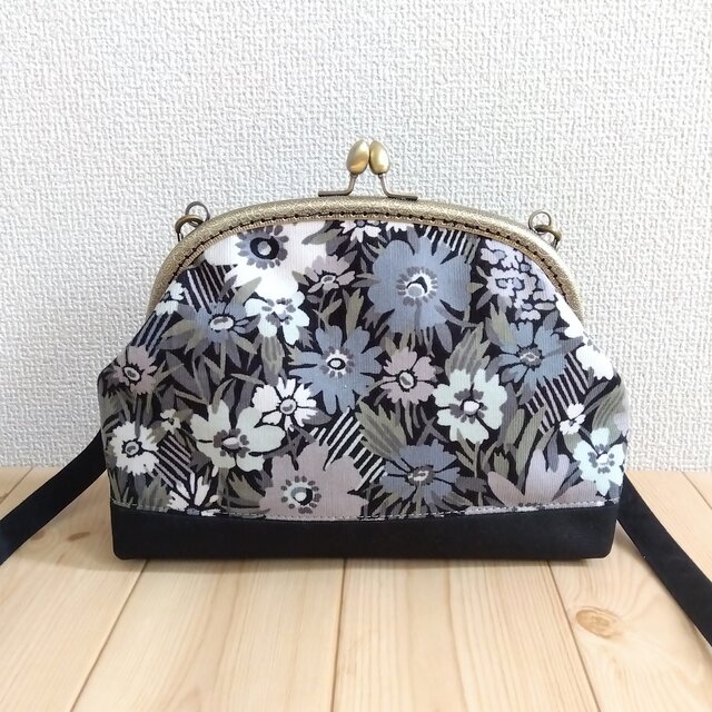 リバティ　花柄コーデュロイのがま口ショルダーバッグ　ポシェット　20.5cm口金　エイブリ　グレー　375