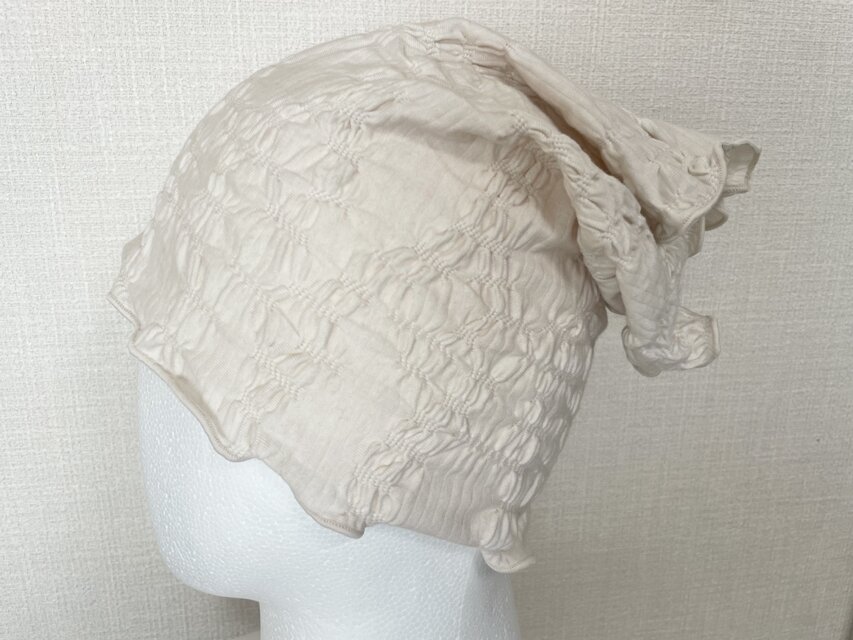 さらさら肌感綿90%シャーリング加工グレージュハンドメイドネック