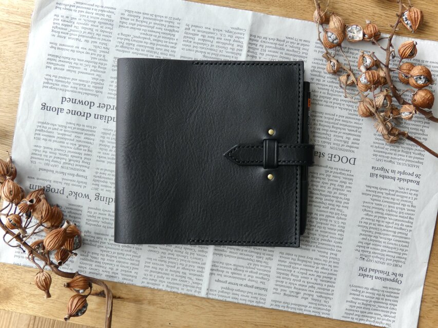 クオバディス／エグゼクティブノート／手帳カバー／イタリア革／黒