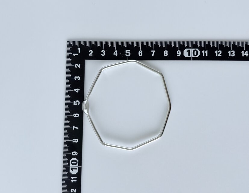 ブルッカイト イン クオーツ バングル | iichi 日々の暮らしを