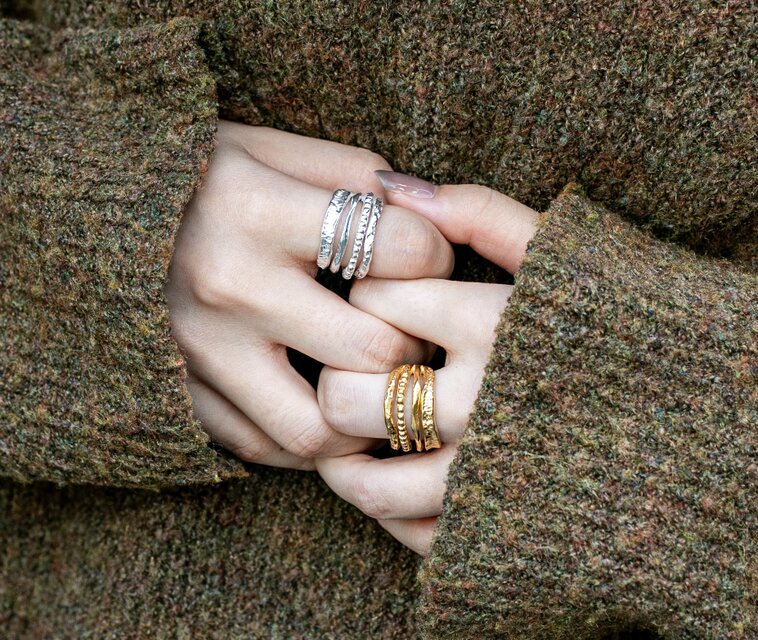 Consecutive rings・４連リング・ボリュームリング　/送料無料