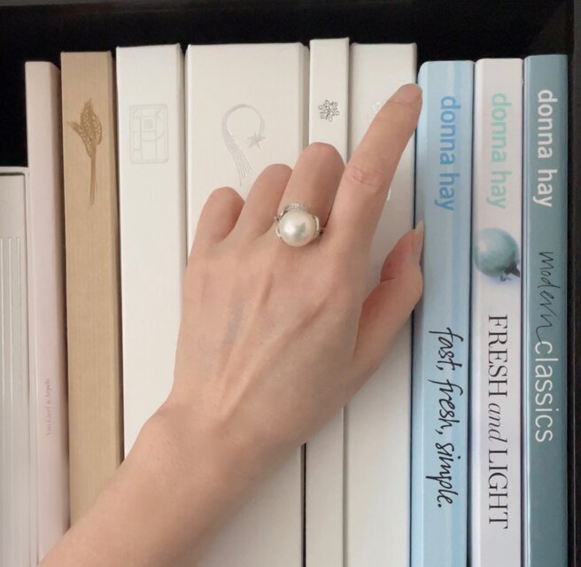 淡水パール 大粒パールのフラワーリング オーロラクリーム 13.5mm