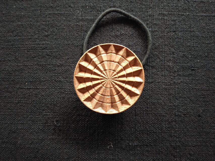 幾何学文髪留め　