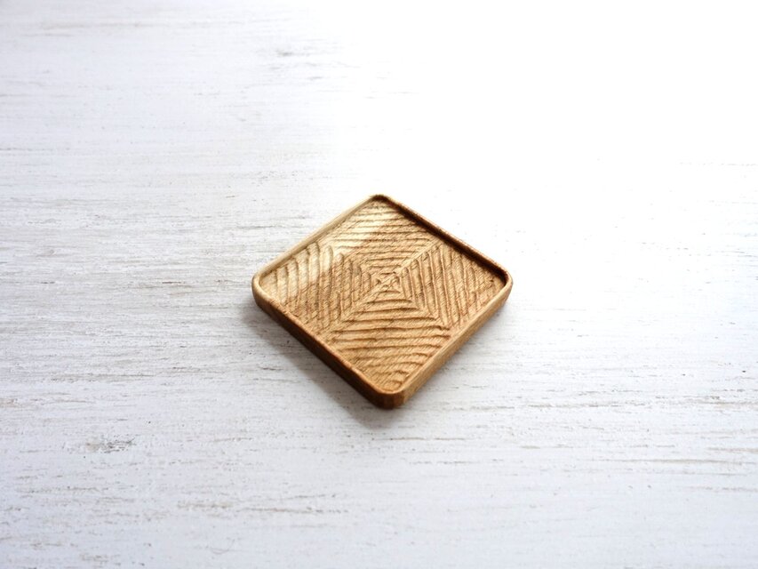 木彫トレイ　胡桃(クルミ) ナチュラル