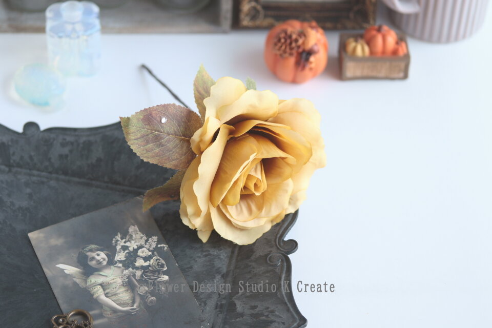 フラメンコ・ダンス髪飾りに♡マスタードイエローの薔薇の髪飾り