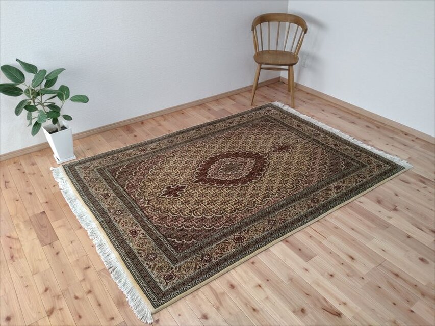 ペルシャ絨毯手織りタブリーズ産 2枚セット 250x168cm 128x80cm ペルシャ絨毯手織りタブリーズ産 2枚セット 250x168cm 128x80cm