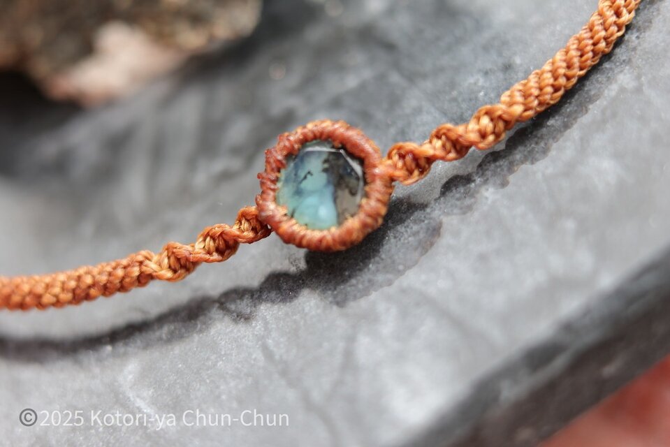 【スマイルベアーシリーズ】スマイルベアーのデントリック・ペルヴィアン・ブルーオパール・スマイルブレスレット零式【秘色】