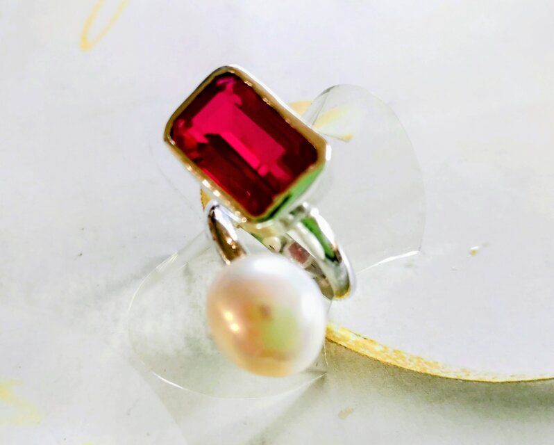 ルビー淡水バロックパールリング