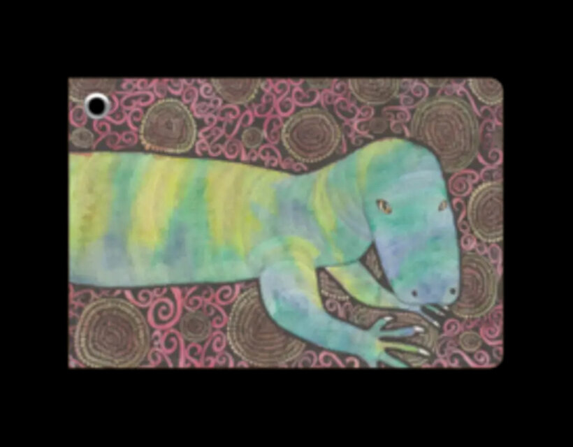 水辺を歩く旅人｜ハナブトオオトカゲ・トルヴァンのパスケース