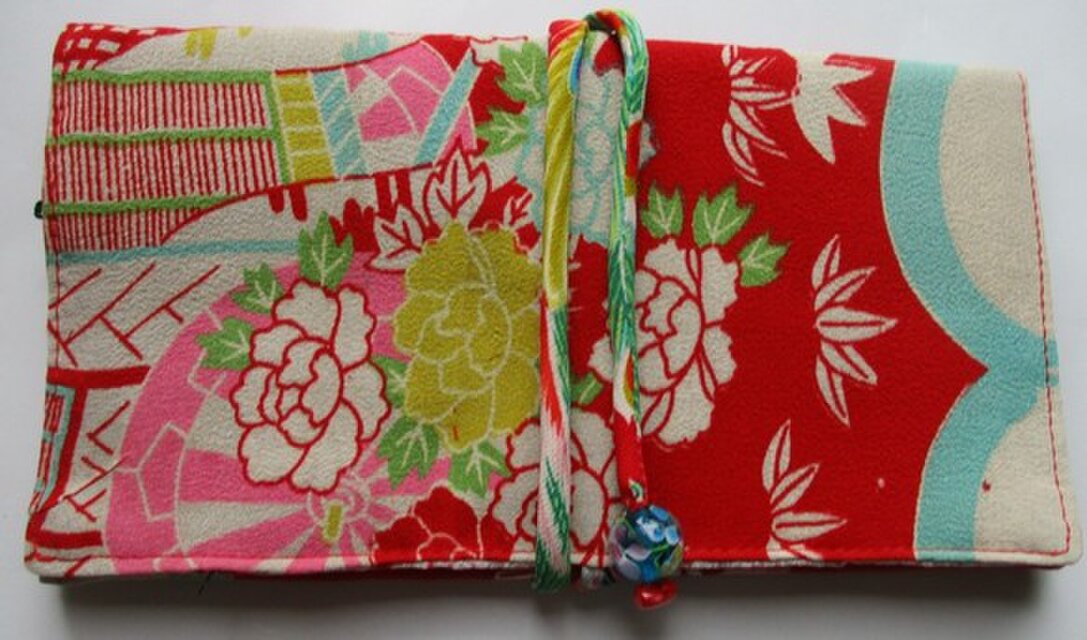 ９４０３　花柄の着物で作った和風財布・ポーチ＃送料無料