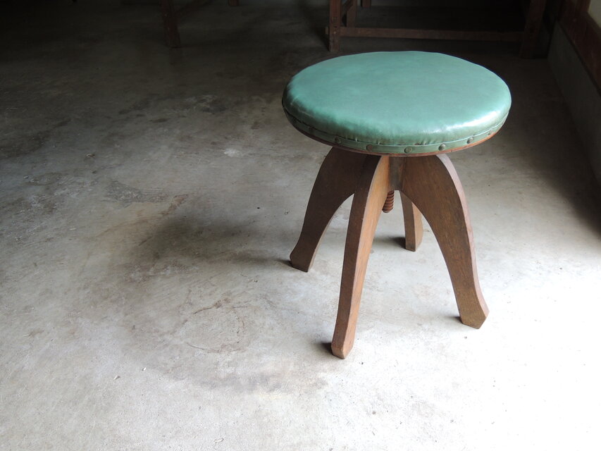 みどりの回転椅子 | iichi 日々の暮らしを心地よくする