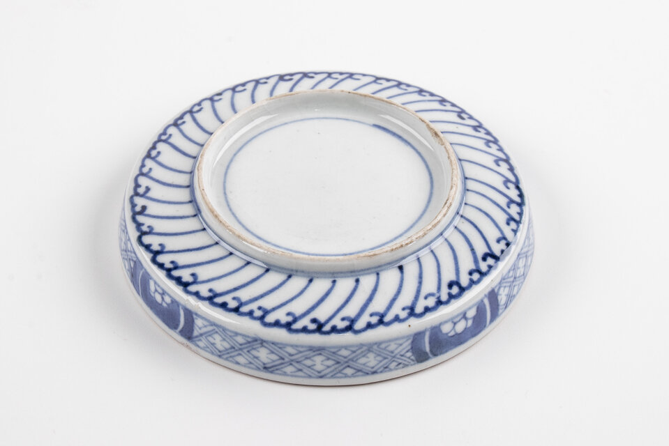 大聖寺伊万里 金襴手唐華文四寸皿 明治時代 E1393B 個体A