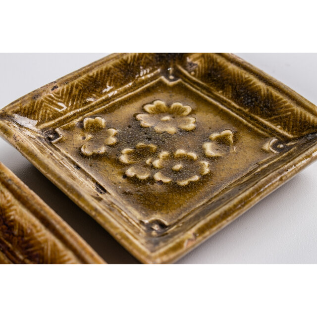 骨董品 瀬戸焼 小皿 紅皿 2客セット 古瀬戸 骨董品 瀬戸焼 小皿 紅皿 2客セット 古瀬戸