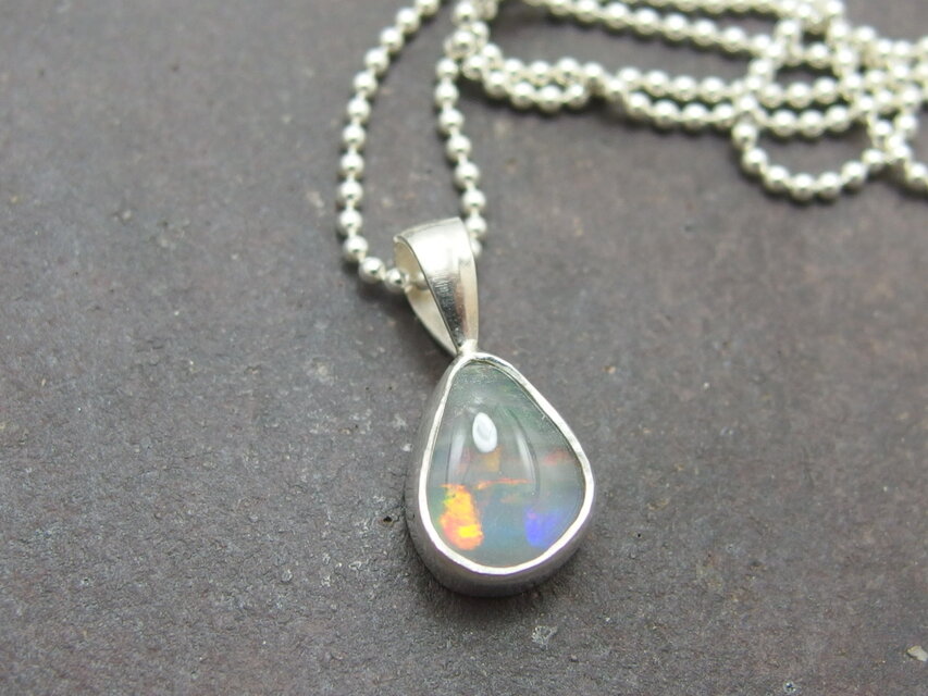 エチオピアンオパールネックレス 【silver】天然石　オパール首飾り