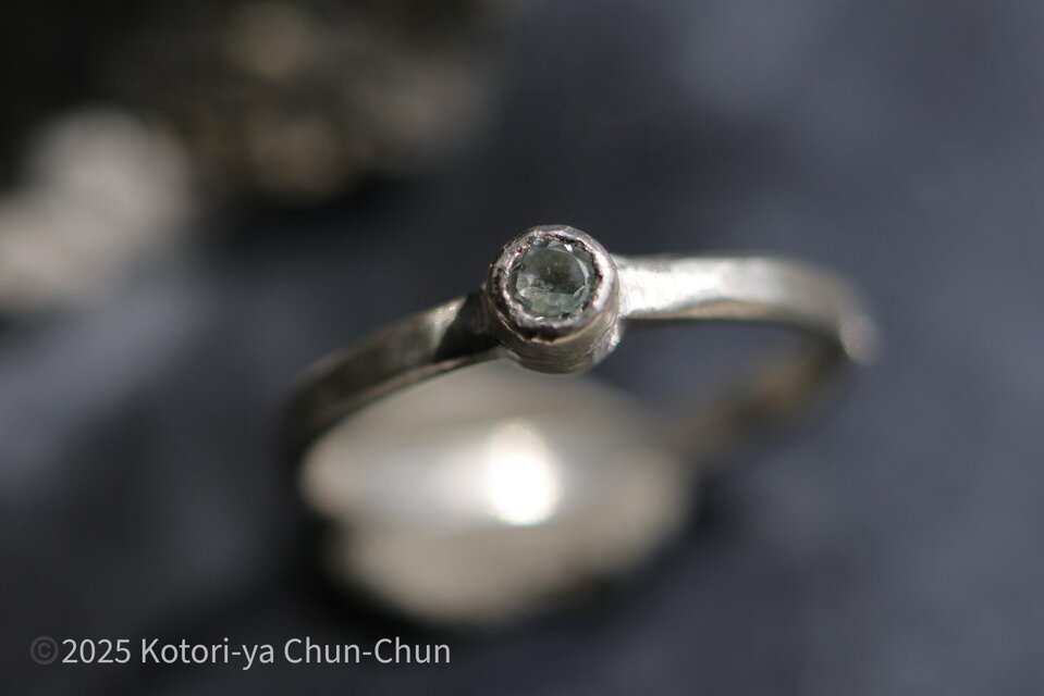【信頼できる人からしか絶対買えない幻の石】トシッタさんの「非加熱」アクアマリン・シルバーリング【まりん】