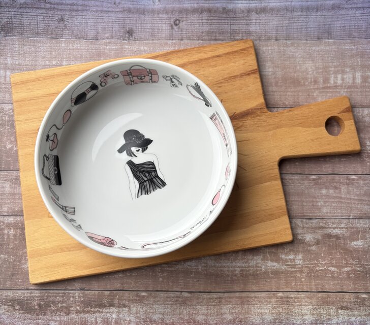 コスメ　オシャレアイテム　ペットフードボウル　ペット食器　浅鉢