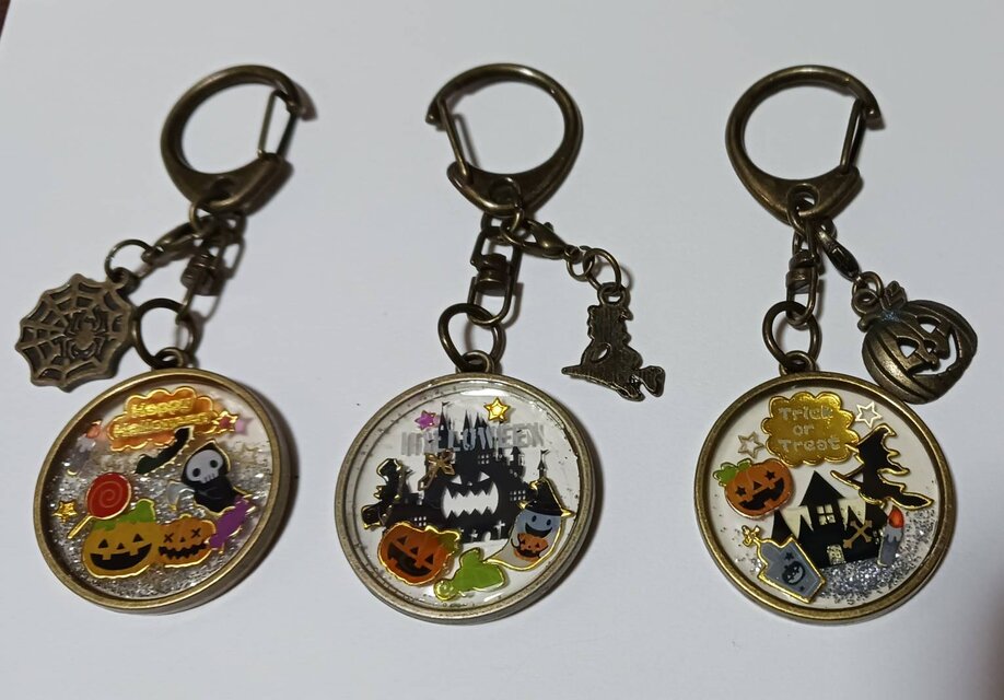 ハロウィンアクリルキーホルダー　３点セット