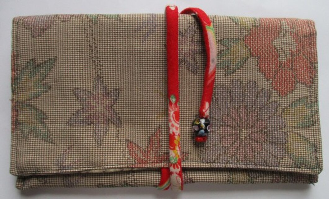 　８４１１　花柄の着物で作った和風財布・ポーチ＃送料無料