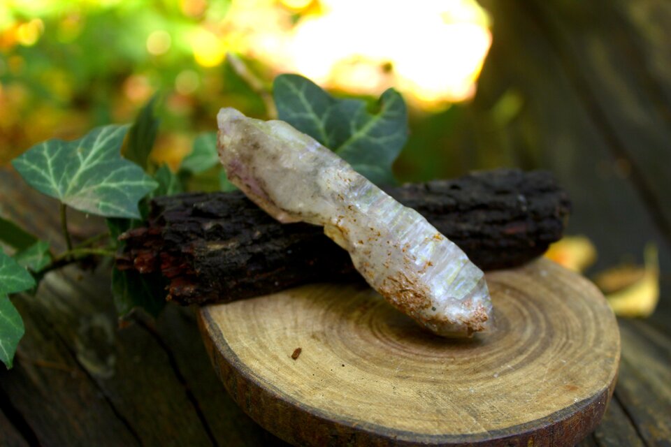 シャンガーンアメジスト　 セプター  ヘマタイト、スモーキーインクルージョン、