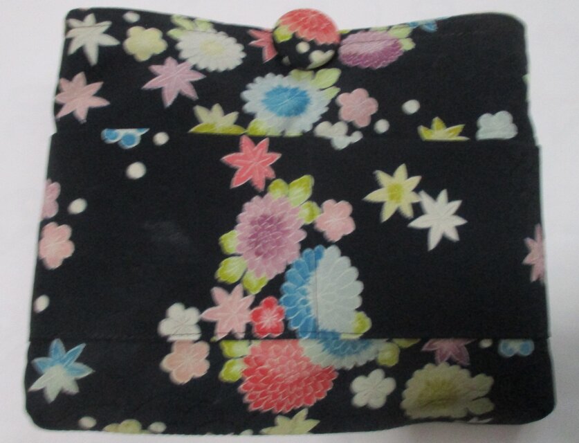 ８４１３　花柄の着物で作ったポーチ＃送料無料