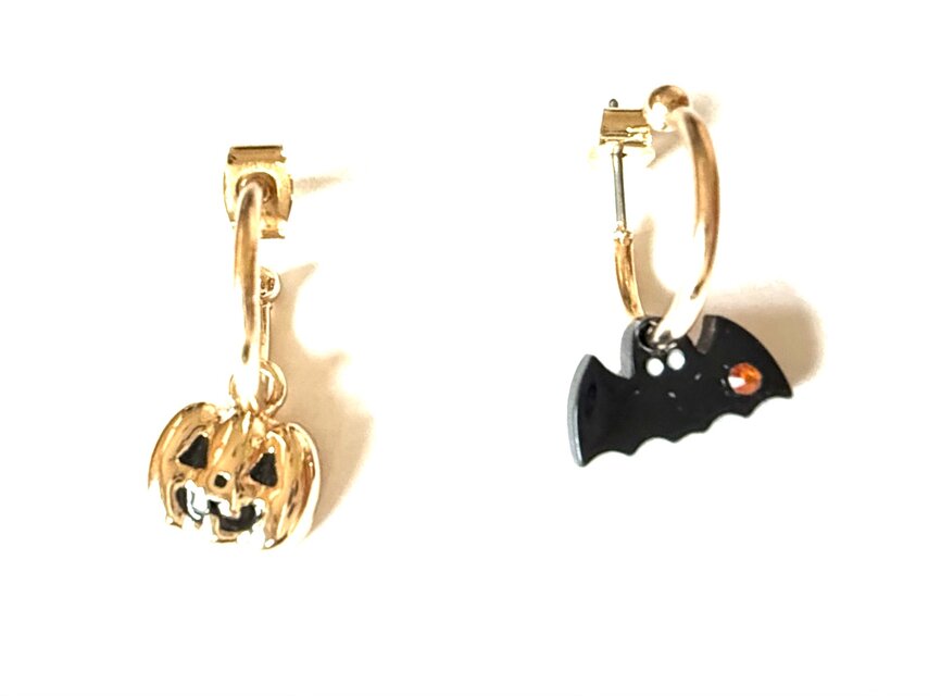ハロウィン 蝙蝠 パンプキン swarovski 付き ピアス】ハロウィーン