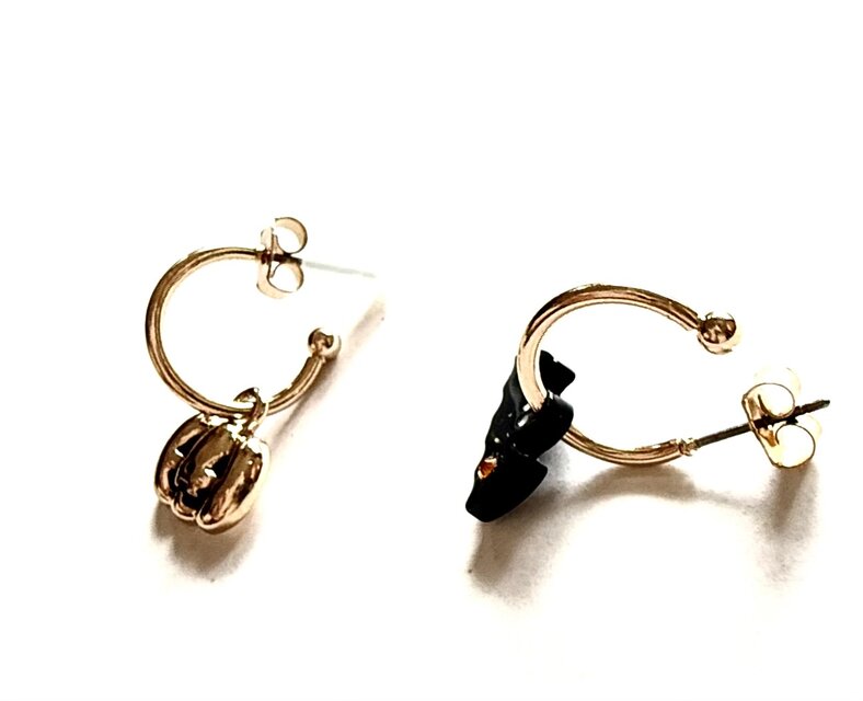 ハロウィン 蝙蝠 パンプキン swarovski 付き ピアス】ハロウィーン