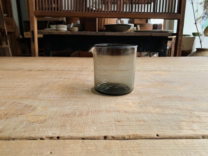 katakuchi  shikaku smoke