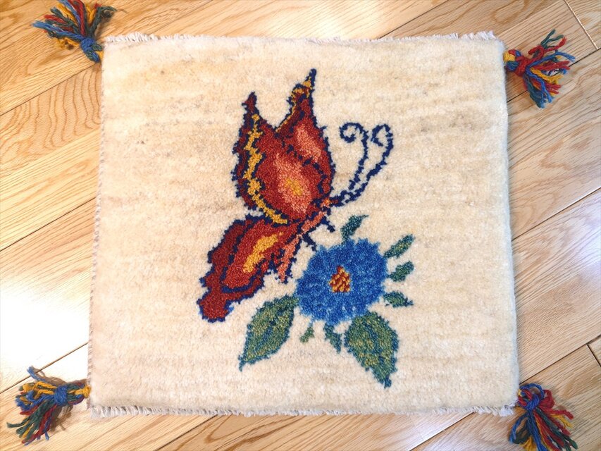 ペルシャ　ギャッベ　ミニマット　ラグ　横42x38cm　 ベージュ　蝶と花　T7254