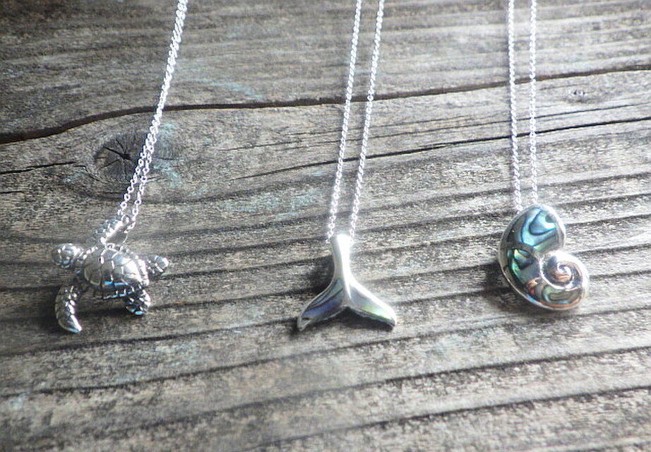 トルコ石、アンティークビーズ、シェル、シルバーのアンティーク